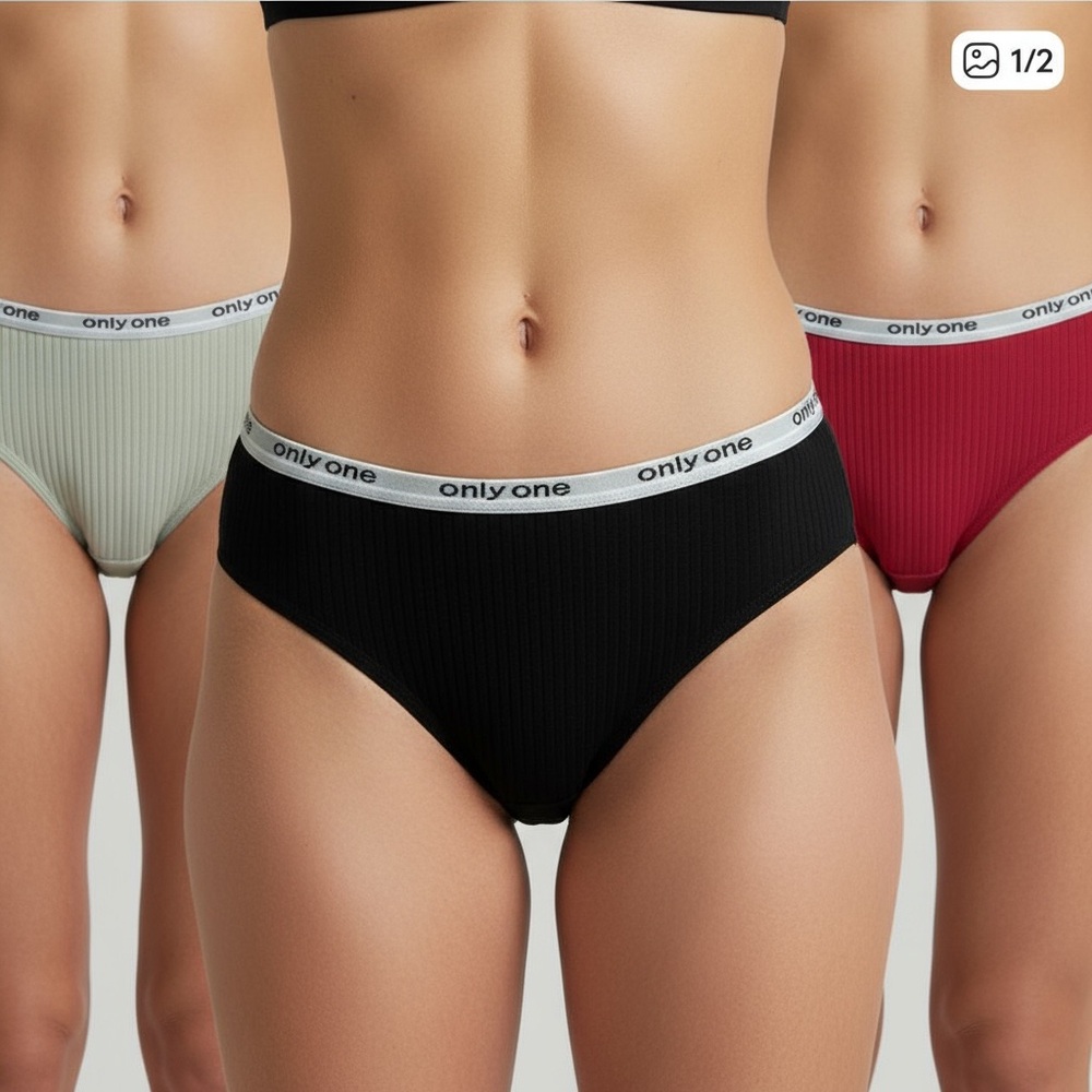 002 INTMTS: 3 piece women's thong panties size M